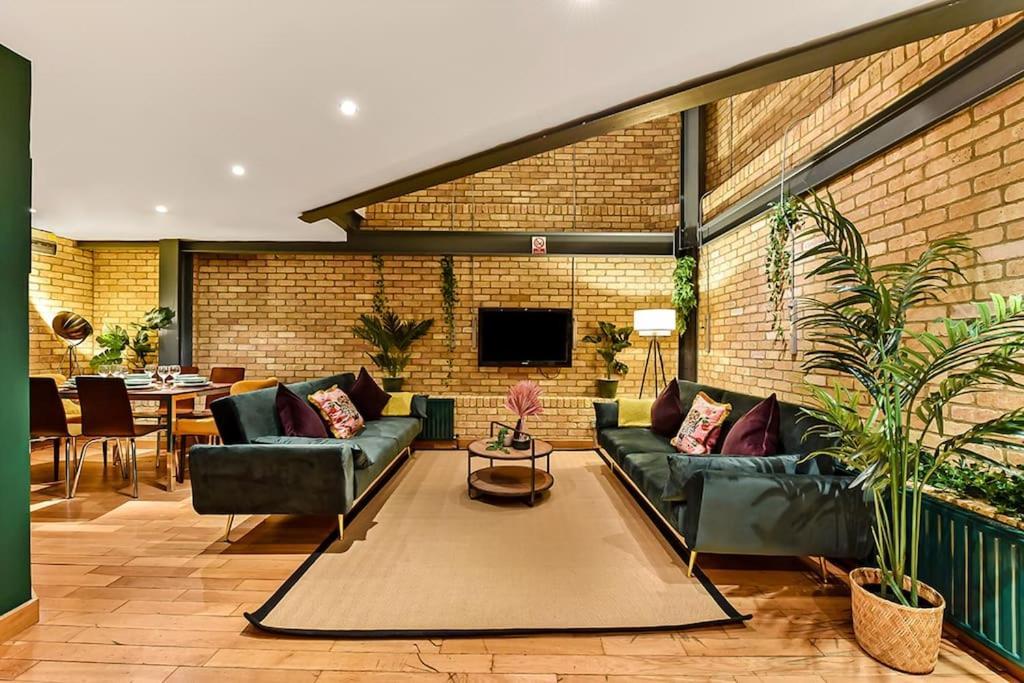 Spacious 2 Bed Urban Jungle Flat, Central 伦敦 外观 照片
