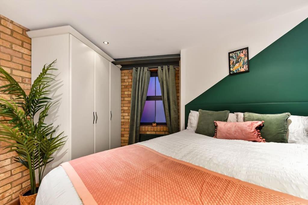 Spacious 2 Bed Urban Jungle Flat, Central 伦敦 外观 照片