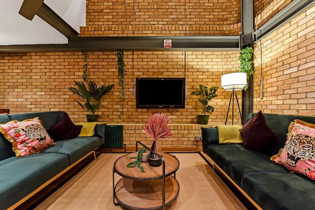 Spacious 2 Bed Urban Jungle Flat, Central 伦敦 外观 照片