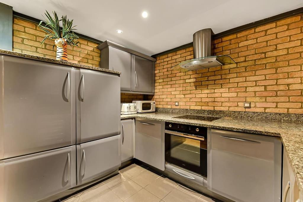 Spacious 2 Bed Urban Jungle Flat, Central 伦敦 外观 照片